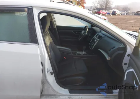 2017 Nissan Altima 2.5 S из США, поврежденный, VIN 1N4AL3AP1HC165581